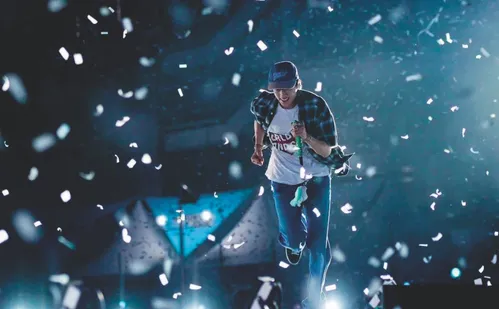 
          Imagem ilustrativa da imagem Mistura de aventura e humor nos cinemas
          