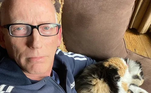 
          Imagem ilustrativa da imagem Morre Scott Adams, cartunista e criador do Dilbert, aos 68 anos
          