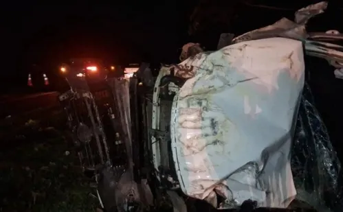 
          Imagem ilustrativa da imagem Motociclista morre e seis pessoas ficam feridas em acidente em Conceição da Barra
          