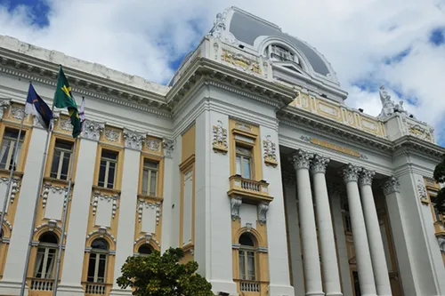 
          Imagem ilustrativa da imagem Motorista que matou trabalhador em Boa Viagem tem prisão preventiva decretada
          