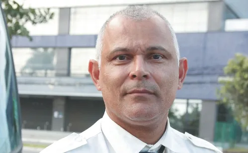 
          Imagem ilustrativa da imagem Motos elétricas vão ter licenciamento a partir de 2026
          