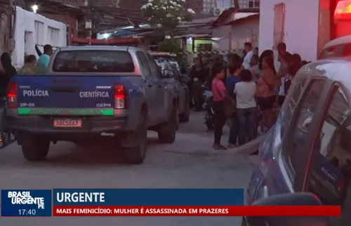 
          Imagem ilustrativa da imagem Mulher é morta a facadas em Cajueiro Seco; suspeito é preso em flagrante
          