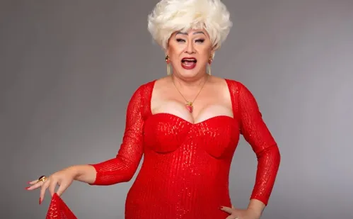 
          Imagem ilustrativa da imagem Nany People: “Não fumo, não bebo, mas adoro um garotão”
          