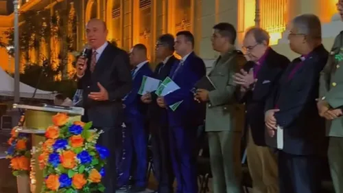 
          Imagem ilustrativa da imagem Natal no Derby: Programação reúne Missa do Galo e Culto Evangélico no Recife
          