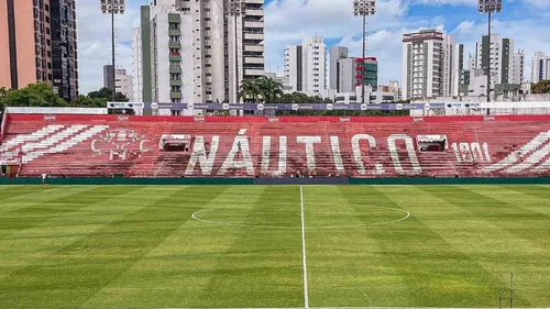 
          Imagem ilustrativa da imagem Náutico e Sport se enfrentam pelo primeiro Clássico dos Clássicos de 2026
          
