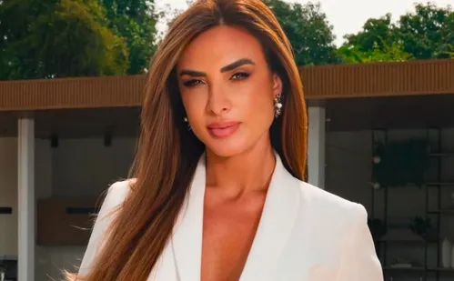 
          Imagem ilustrativa da imagem Nicole Bahls: “Sou monogâmica de carteirinha”
          