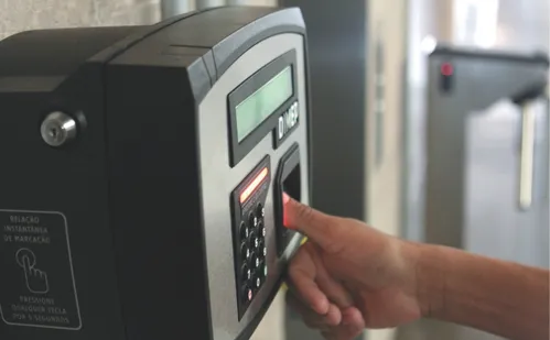 
          Imagem ilustrativa da imagem Norma NR-01: empresas ajustam horários e gestão para reduzir sobrecarga
          