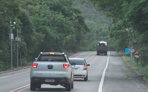 
          Imagem ilustrativa da imagem Nova BR-262 vai ter 50 viadutos, mergulhões e trajeto mais rápido com menos curvas
          