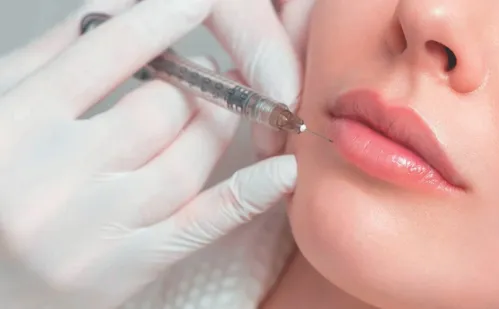 
          Imagem ilustrativa da imagem Novo alerta para perigos da harmonização facial
          