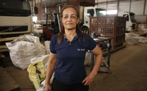 
          Imagem ilustrativa da imagem Número de idosos que trabalham chega a 181 mil no Estado, diz IBGE
          