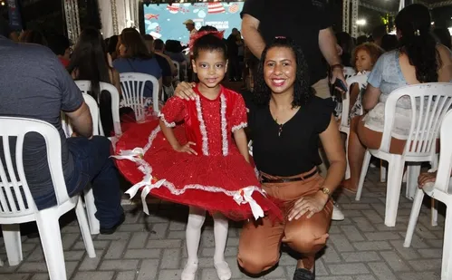 
          Imagem ilustrativa da imagem "O Quebra Nozes Capixaba": Espetáculo de Natal encanta plateia em Vila Velha
          