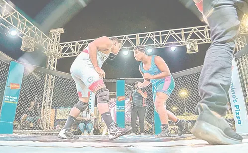 
          Imagem ilustrativa da imagem Oliveira Fight Combate 4: lutas vão agitar a Praia de Camburi
          