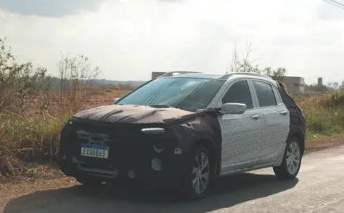 
          Imagem ilustrativa da imagem “Onix SUV” resgata nome antigo da GM
          