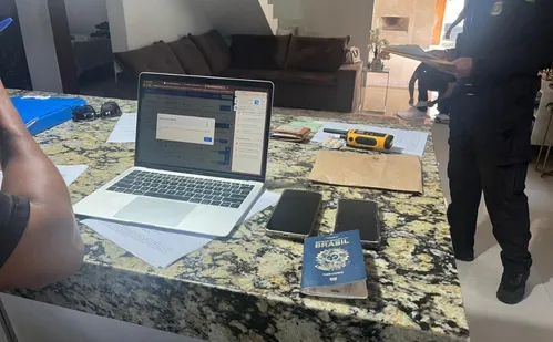 
          Imagem ilustrativa da imagem Operação da PF contra tráfico humano cumpre mandados no ES e nos Estados Unidos
          