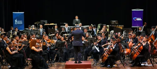 
          Imagem ilustrativa da imagem Orquestra Criança Cidadã apresenta Concerto Flutuante de Natal no Recife
          