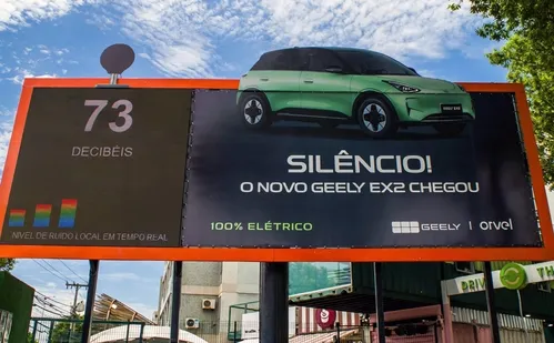 
          Imagem ilustrativa da imagem Outdoor com sensor de ruído destaca Geely EX2 na Praia de Camburi
          