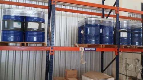 
          Imagem ilustrativa da imagem PF e Receita apreendem 3 toneladas de insumo para lança-perfume em Jaboatão
          