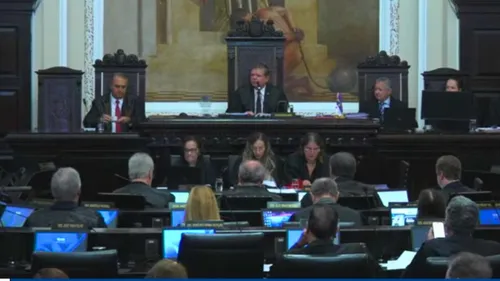 
          Imagem ilustrativa da imagem PF identifica fraude e TJPE anula provas para Técnico Judiciário
          