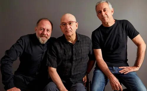 
          Imagem ilustrativa da imagem Paralamas do Sucesso fazem show gratuito nesta sexta em Camburi
          