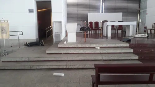 
          Imagem ilustrativa da imagem Paróquia Santa Rita de Cássia é alvo de vandalismo em Vitória
          