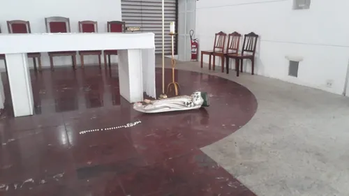 
          Imagem ilustrativa da imagem Paróquia Santa Rita de Cássia é alvo de vandalismo em Vitória
          