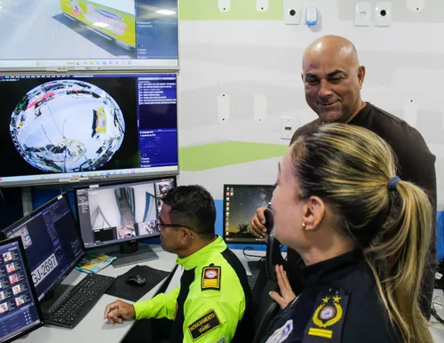 
          Imagem ilustrativa da imagem Paulista prorroga inscrições do concurso para Guarda Municipal e Agente de Trânsito
          