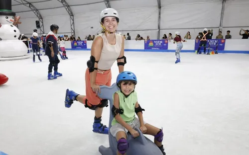
          Imagem ilustrativa da imagem No Sertão, o calor não impediu o encontro com o gelo — e com o direito ao lazer
          