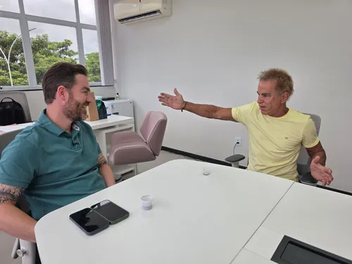 
          Imagem ilustrativa da imagem Pintou novo candidato ao governo?
          