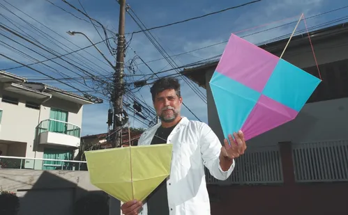 
          Imagem ilustrativa da imagem Pipas deixaram 170 mil imóveis sem energia no Espírito Santo
          