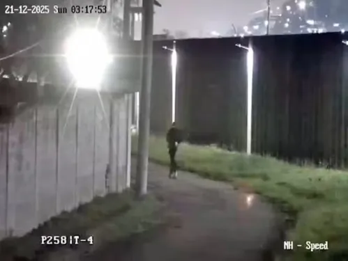 
          Imagem ilustrativa da imagem Plano de fuga no Rio é frustrado após grupo que auxiliaria presos errar a penitenciária
          