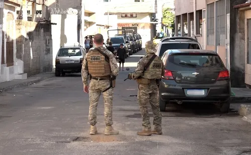 
          Imagem ilustrativa da imagem Polícia Civil realiza operação para conter ataques criminosos no Morro do Jaburuna
          