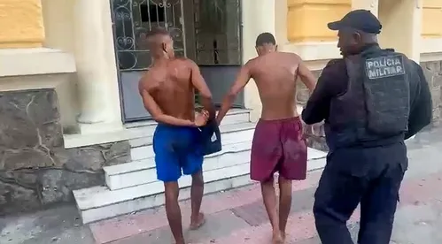 
          Imagem ilustrativa da imagem Polícia do Rio liberta quatro reféns e chefe do tráfico em comunidade de Niterói é morto
          