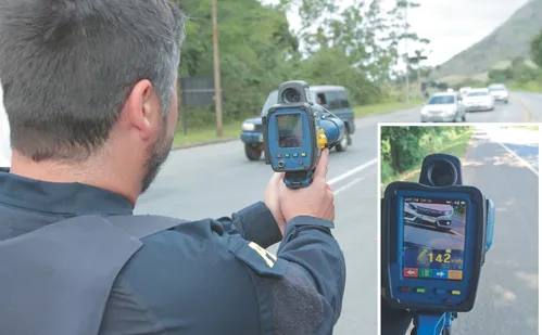 
          Imagem ilustrativa da imagem Polícia flagra carro a 142 km/hora na BR-101
          