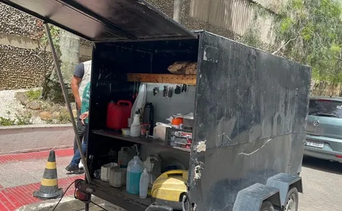 
          Imagem ilustrativa da imagem Polícia realiza operação de combate a lava-jatos irregulares nas ruas de Vila Velha
          