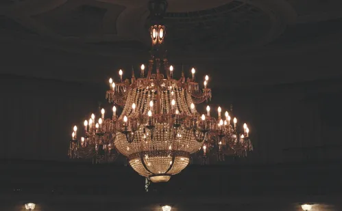 
          Imagem ilustrativa da imagem Por dentro do novo Teatro Carlos Gomes
          