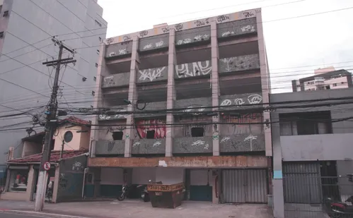 
          Imagem ilustrativa da imagem Prédio abandonado na Avenida Beira Mar será nova sede do Diário Oficial
          