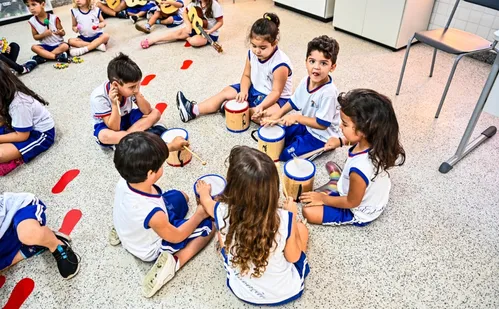 
          Imagem ilustrativa da imagem Prefeitura abre período de matrículas para 2026 em Cmeis de Vitória
          