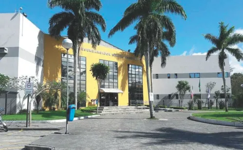 
          Imagem ilustrativa da imagem Prefeitura e posto vão ter de pagar indenização
          