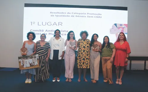 
          Imagem ilustrativa da imagem Prêmio Elas: campeãs de boas ideias para incentivar as mulheres
          