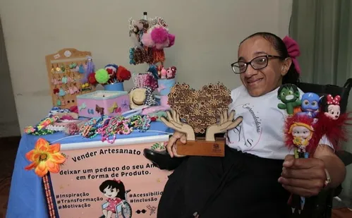 
          Imagem ilustrativa da imagem Prêmio para incentivar e fortalecer mulheres: como se inscrever no Prêmio Elas
          