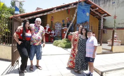 
          Imagem ilustrativa da imagem Presépios, luzes e cores encantam moradores
          