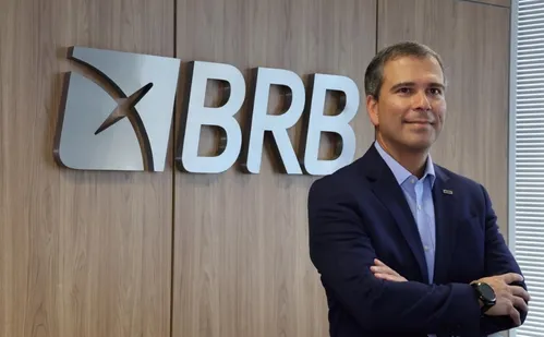 
          Imagem ilustrativa da imagem Presidente do BRB é afastado do cargo em investigação sobre Banco Master
          