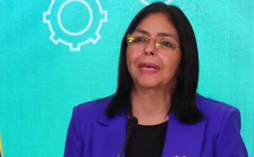 
          Imagem ilustrativa da imagem Presidente interina da Venezuela convida Trump a colaborar com agenda de cooperação
          