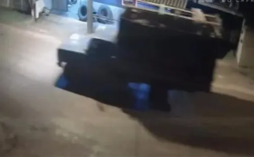 
          Imagem ilustrativa da imagem Suspeito de matar idoso e crianças atropelados em Ibitirama é preso
          