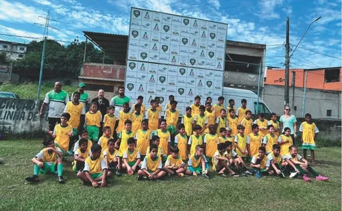 
          Imagem ilustrativa da imagem Projeto social Meninos e Meninas de Santana amplia acesso ao esporte
          