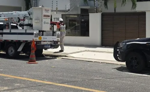 
          Imagem ilustrativa da imagem Proprietário de mansão é preso após ser flagrado furtando energia em Linhares
          