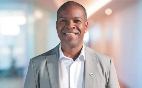 
          Imagem ilustrativa da imagem Qualificação e até linha de crédito para entrar no ramo de vendas
          