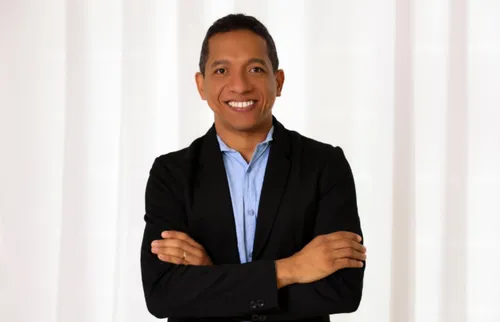 
          Imagem ilustrativa da imagem Quando a literatura negra ocupa o centro — e o Recife escuta
          