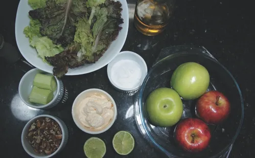 
          Imagem ilustrativa da imagem Receitas de saladas para a sua ceia de Natal
          