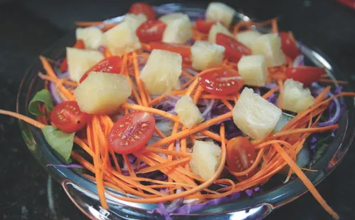 
          Imagem ilustrativa da imagem Receitas de saladas para a sua ceia de Natal
          